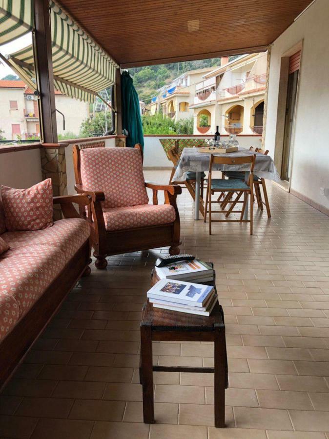 Ferienwohnung La Terrazza Di Carmen E Fausto Cetraro Exterior foto