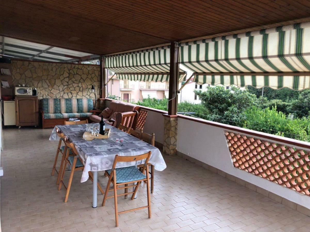 Ferienwohnung La Terrazza Di Carmen E Fausto Cetraro Exterior foto